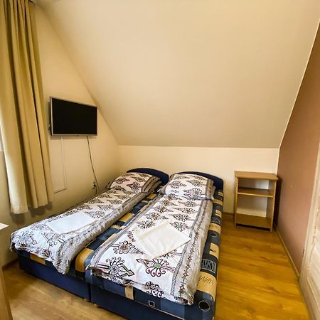 Osrodek Wczasowo-Kolonijny Gron Bed & Breakfast Bialy Dunajec Luaran gambar