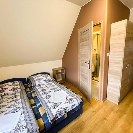 Osrodek Wczasowo-Kolonijny Gron Bed & Breakfast Bialy Dunajec Luaran gambar