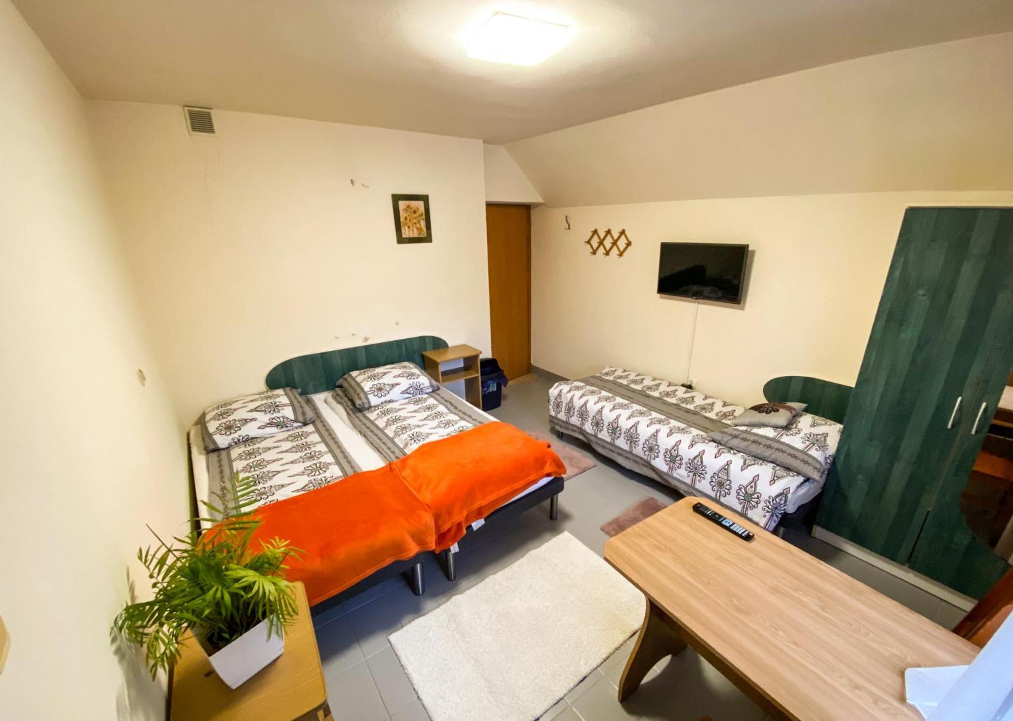 Osrodek Wczasowo-Kolonijny Gron Bed & Breakfast Bialy Dunajec Luaran gambar